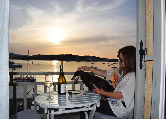 호텔 Angeliki Seaside 2*